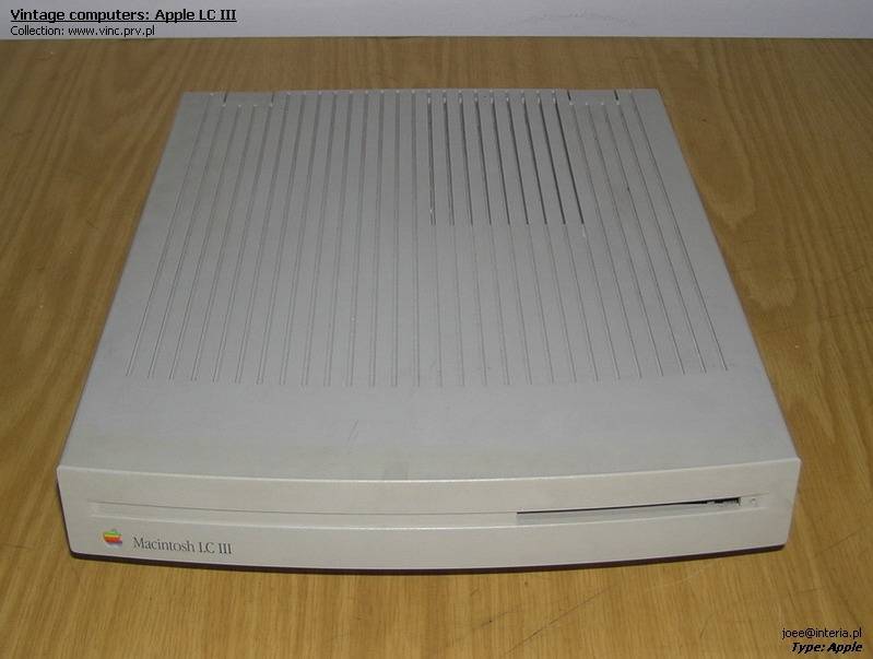 Apple LC III - 01.jpg